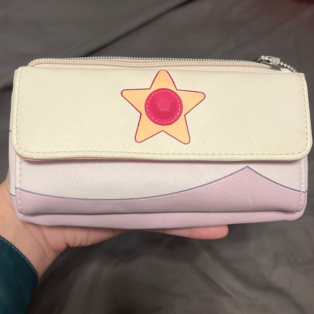 Bioworld Steven universe rose quartz wallet